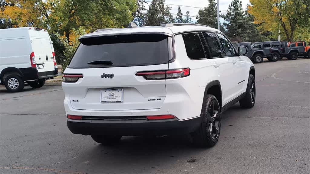 Thumbnail: 2025 Jeep Grand Cherokee - 8