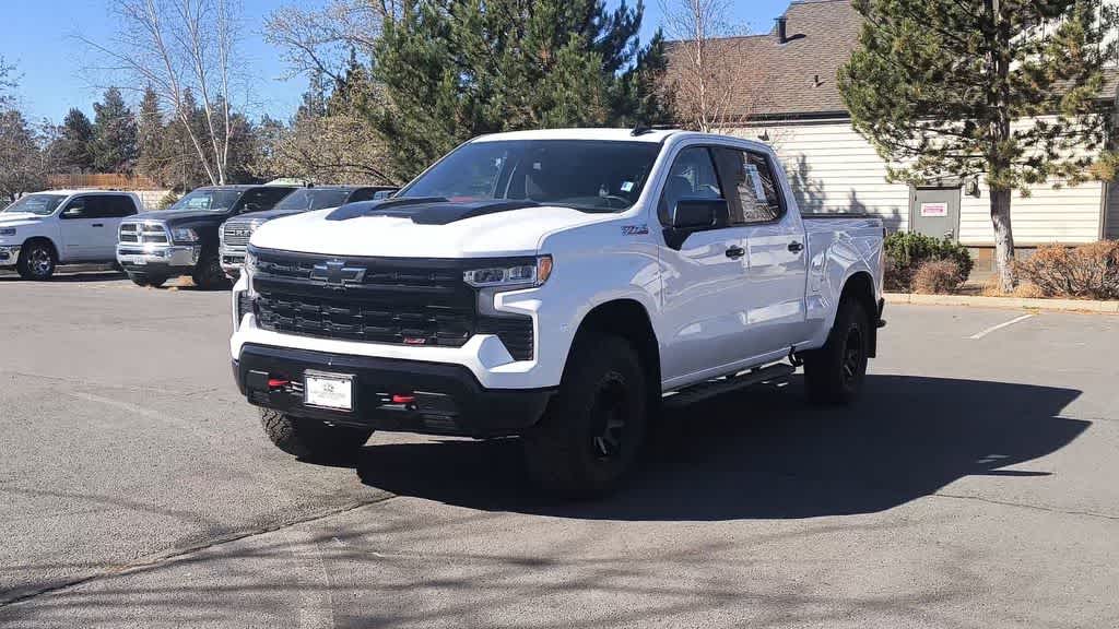 Thumbnail: 2025 Chevrolet Silverado 1500 - 4