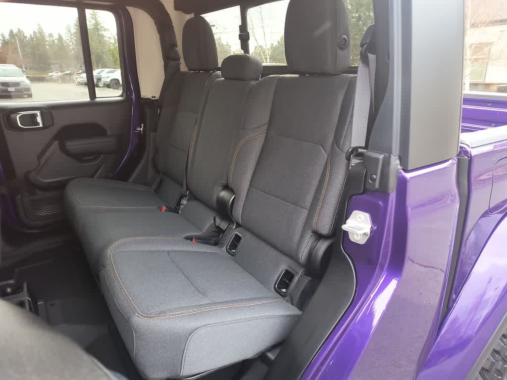 Thumbnail: 2026 Jeep Gladiator - 21