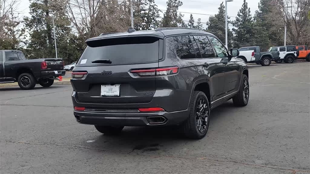 Thumbnail: 2025 Jeep Grand Cherokee L - 8