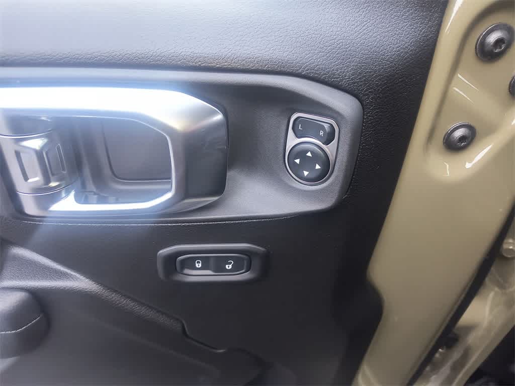 Thumbnail: 2026 Jeep Gladiator - 13