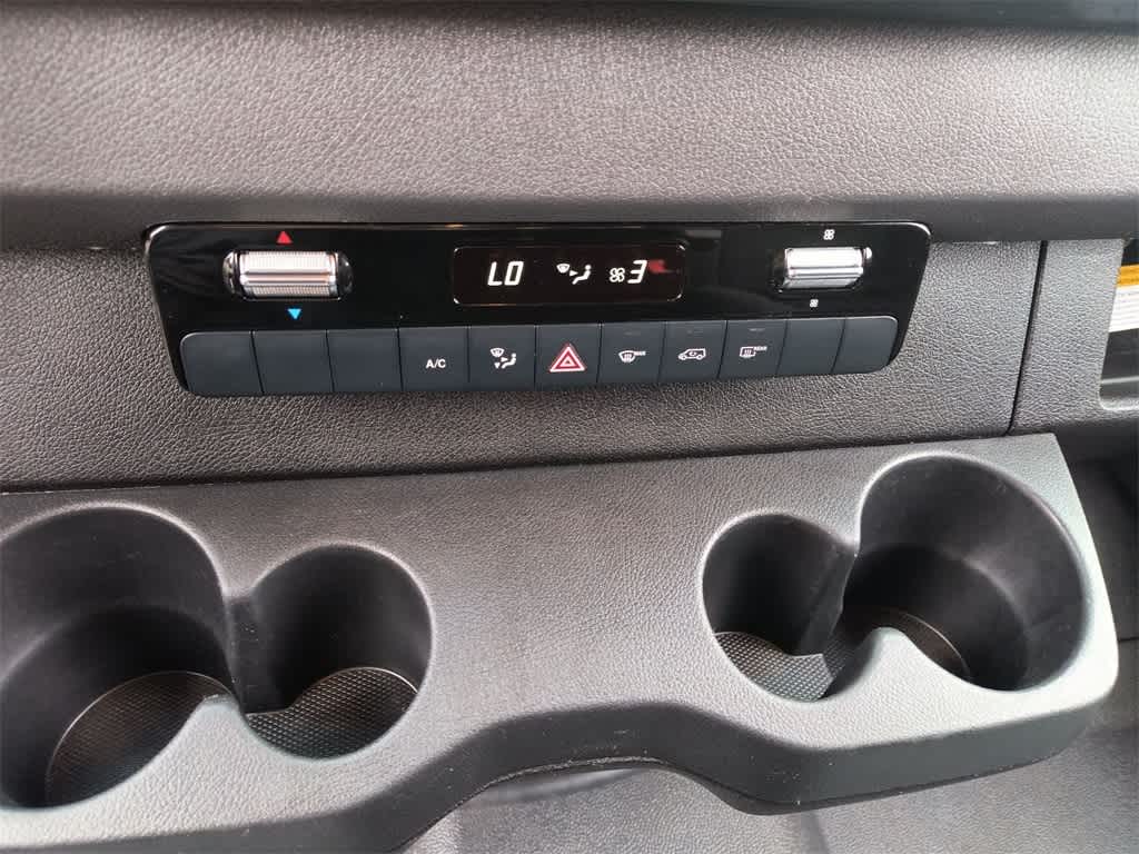 Thumbnail: 2023 Mercedes-Benz Sprinter - 18