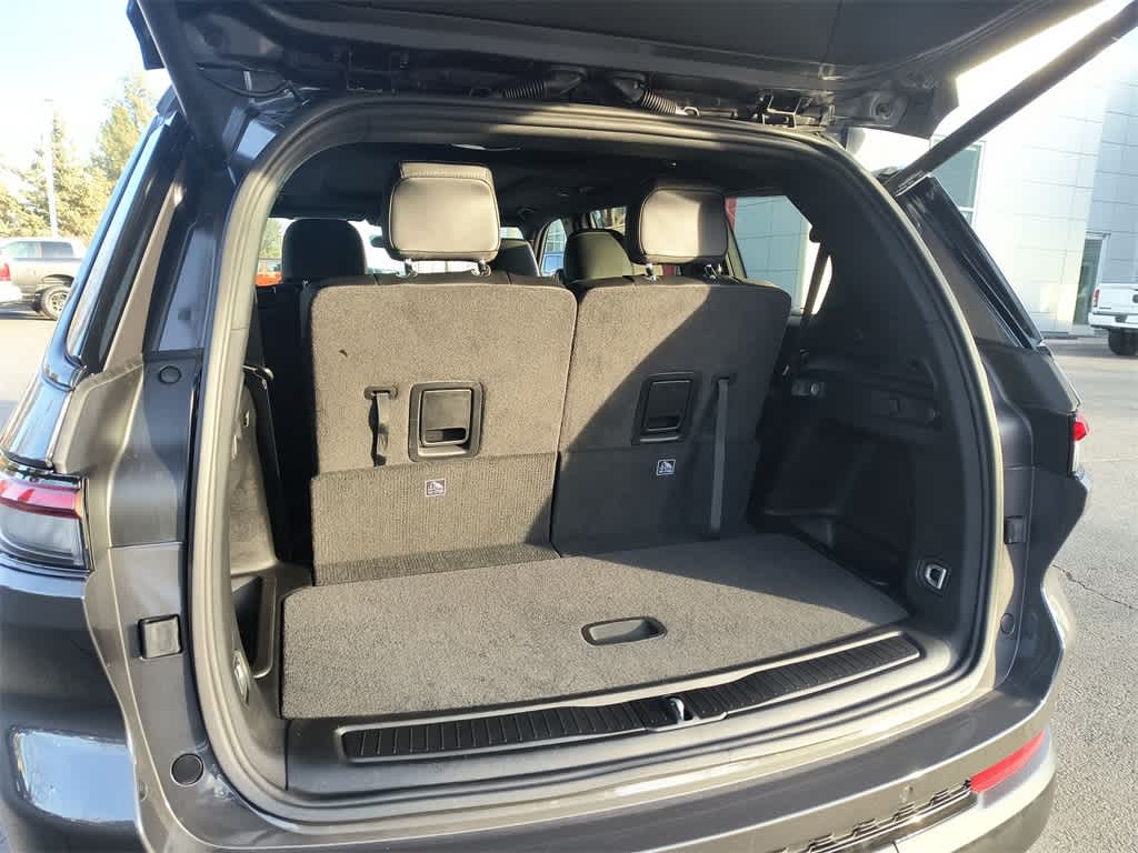 Thumbnail: 2025 Jeep Grand Cherokee - 25