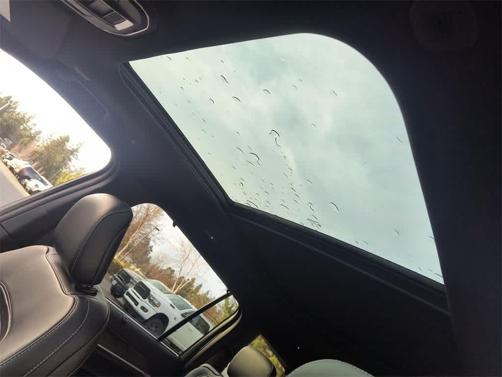 Thumbnail: 2025 Jeep Grand Cherokee L - 22