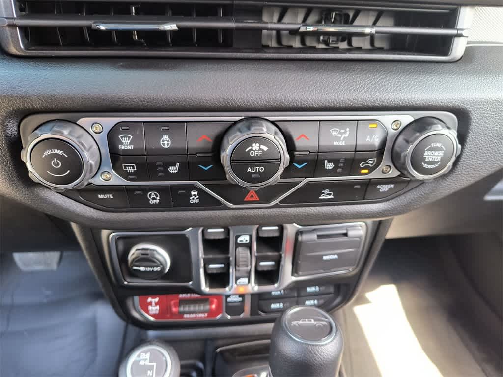 Thumbnail: 2025 Jeep Gladiator - 19