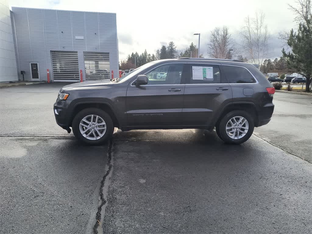 Thumbnail: 2017 Jeep Grand Cherokee - 11