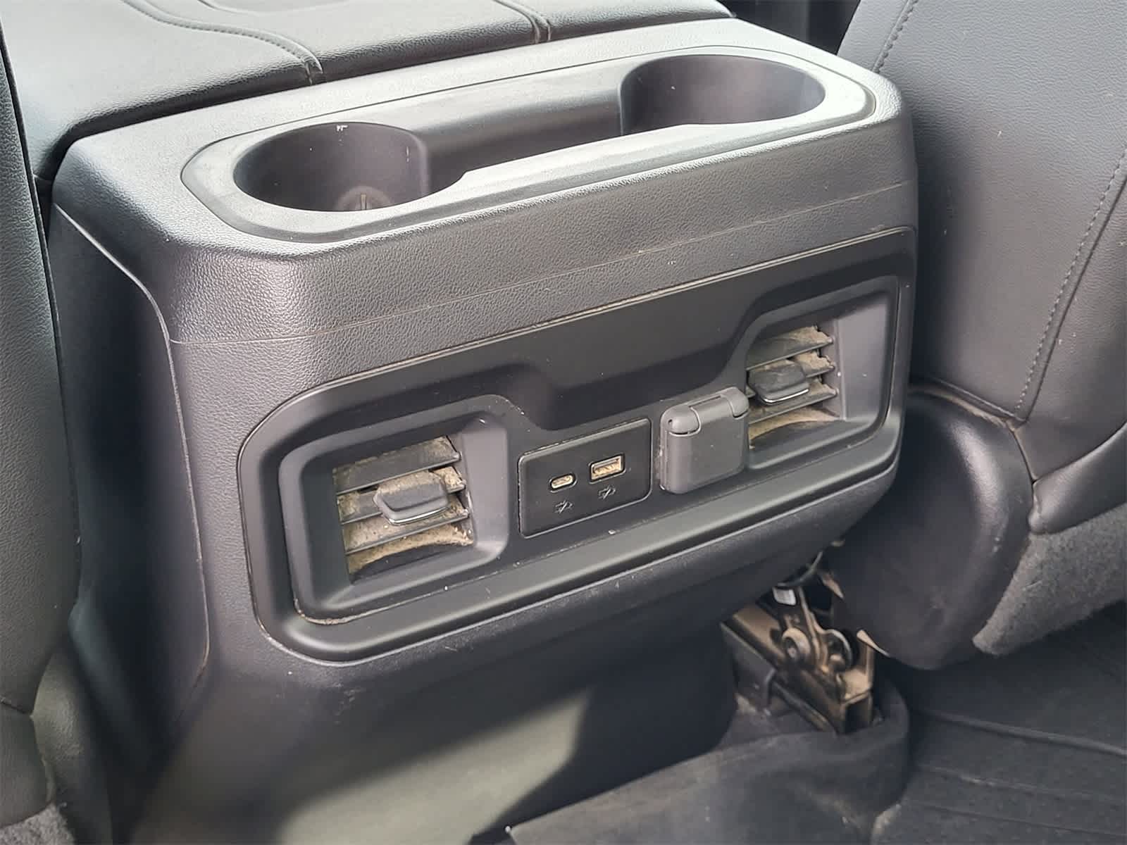 Thumbnail: 2020 Chevrolet Silverado 1500 - 26