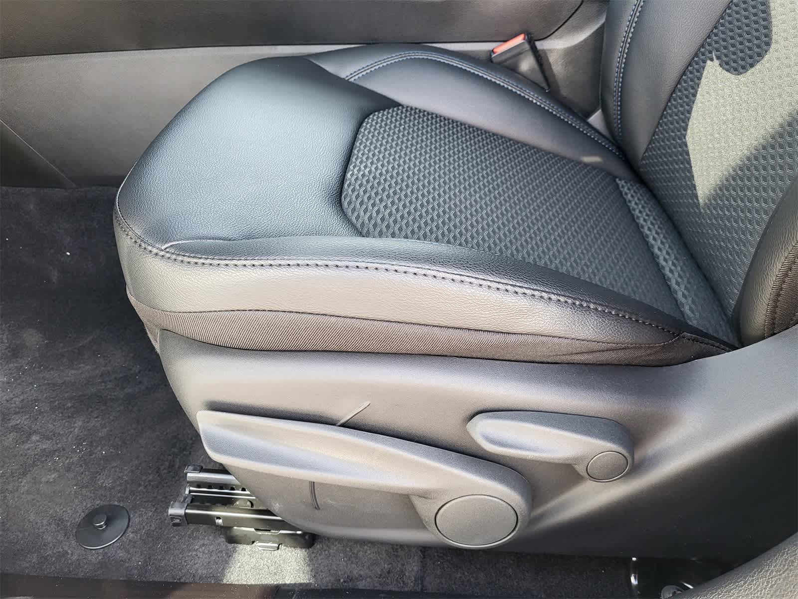 Thumbnail: 2026 Jeep Compass - 17