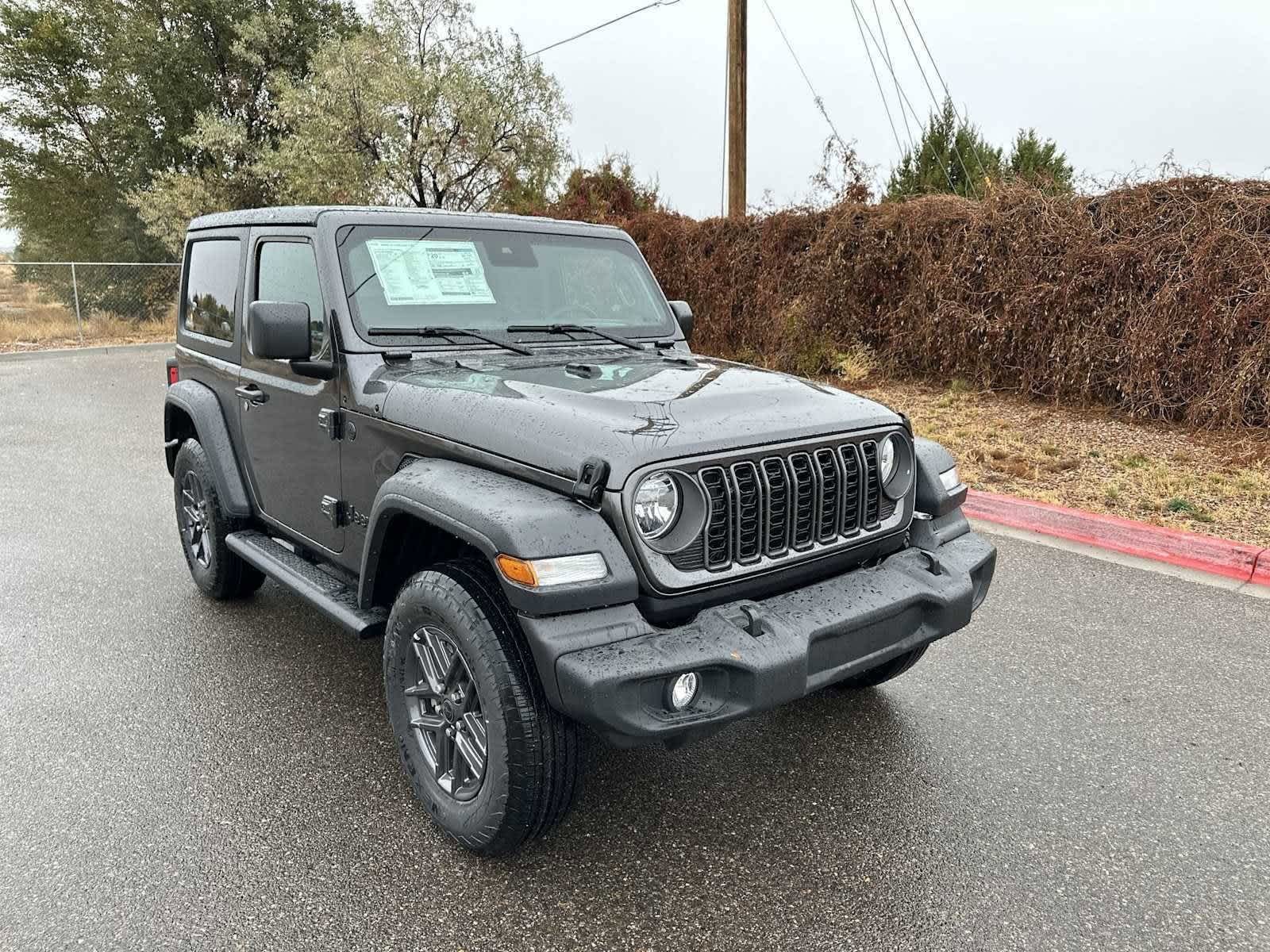 Thumbnail: 2024 Jeep Wrangler - 34