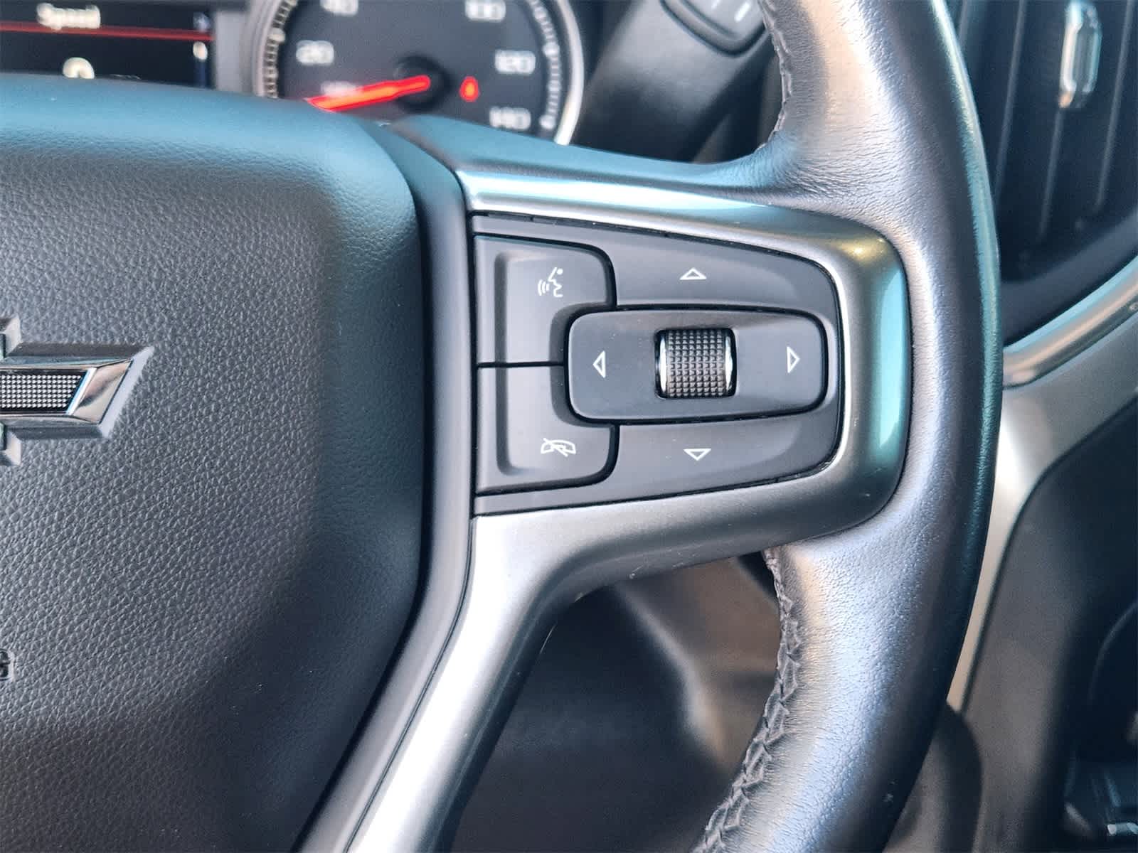 Thumbnail: 2021 Chevrolet Silverado 1500 - 16