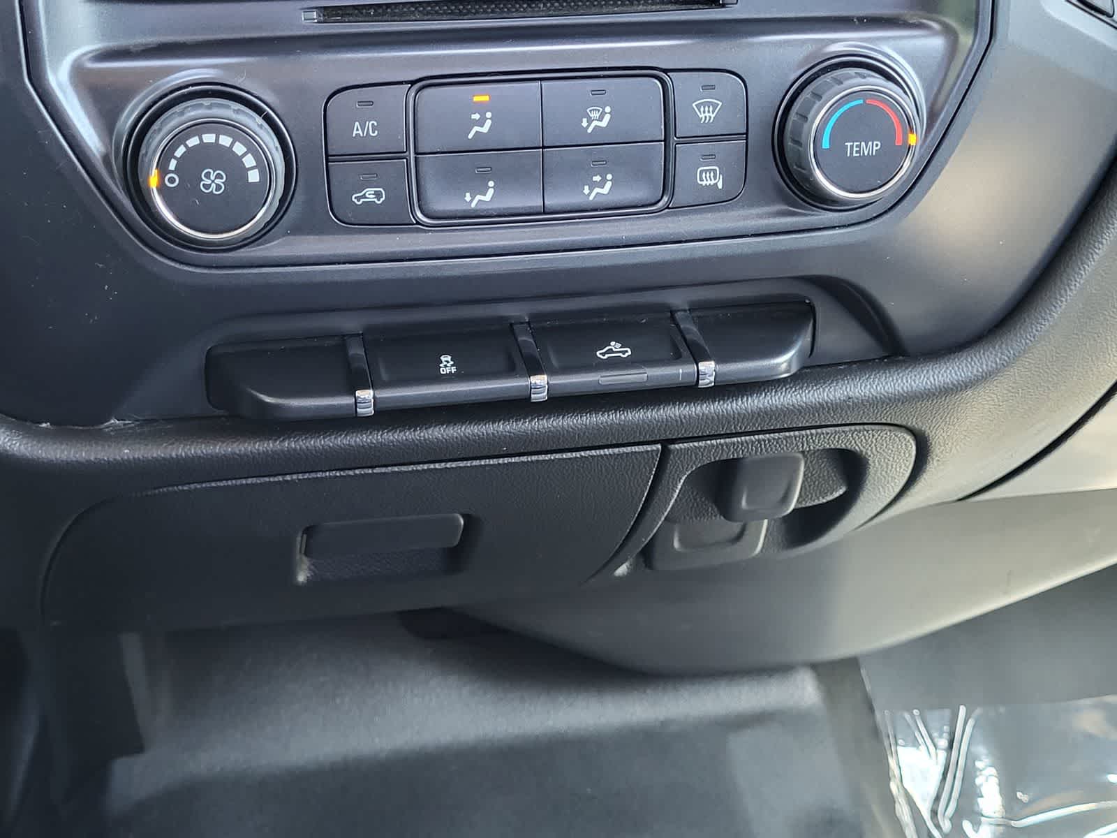 Thumbnail: 2014 GMC Sierra 1500 - 18