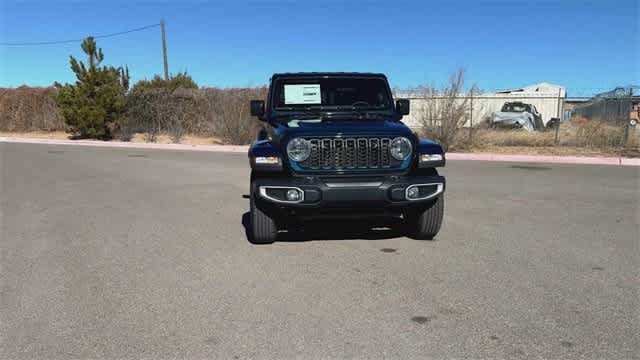 Thumbnail: 2025 Jeep Gladiator - 3