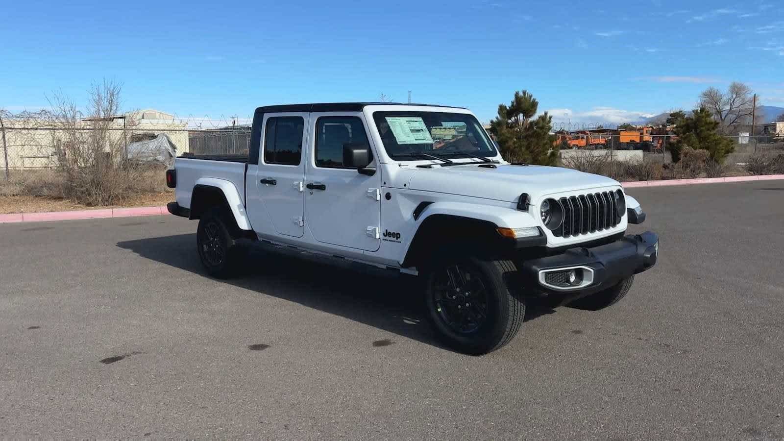 Thumbnail: 2025 Jeep Gladiator - 5