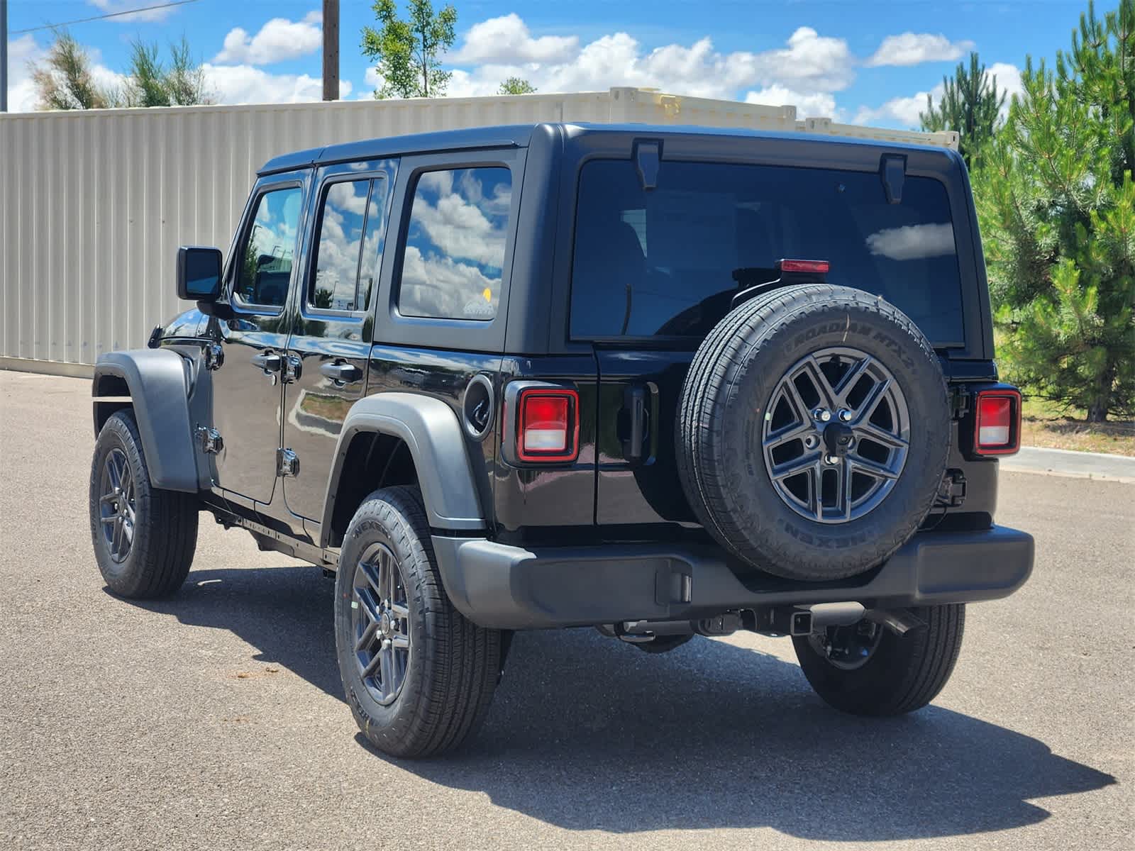 Thumbnail: 2025 Jeep Wrangler - 7