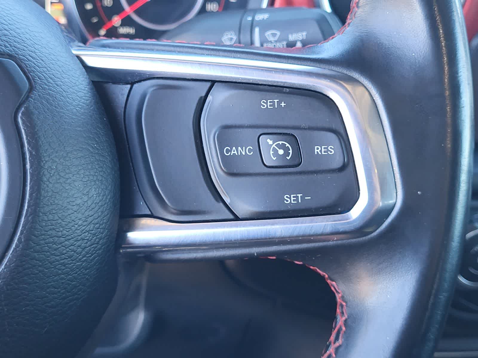 Thumbnail: 2020 Jeep Gladiator - 17