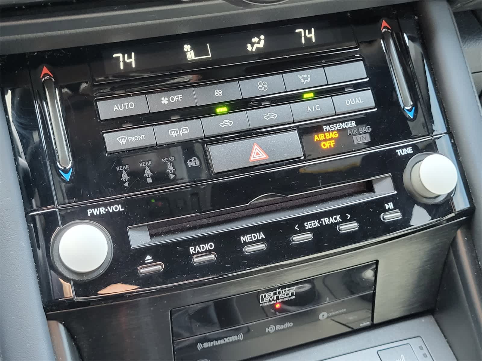 Thumbnail: 2023 Lexus IS - 18