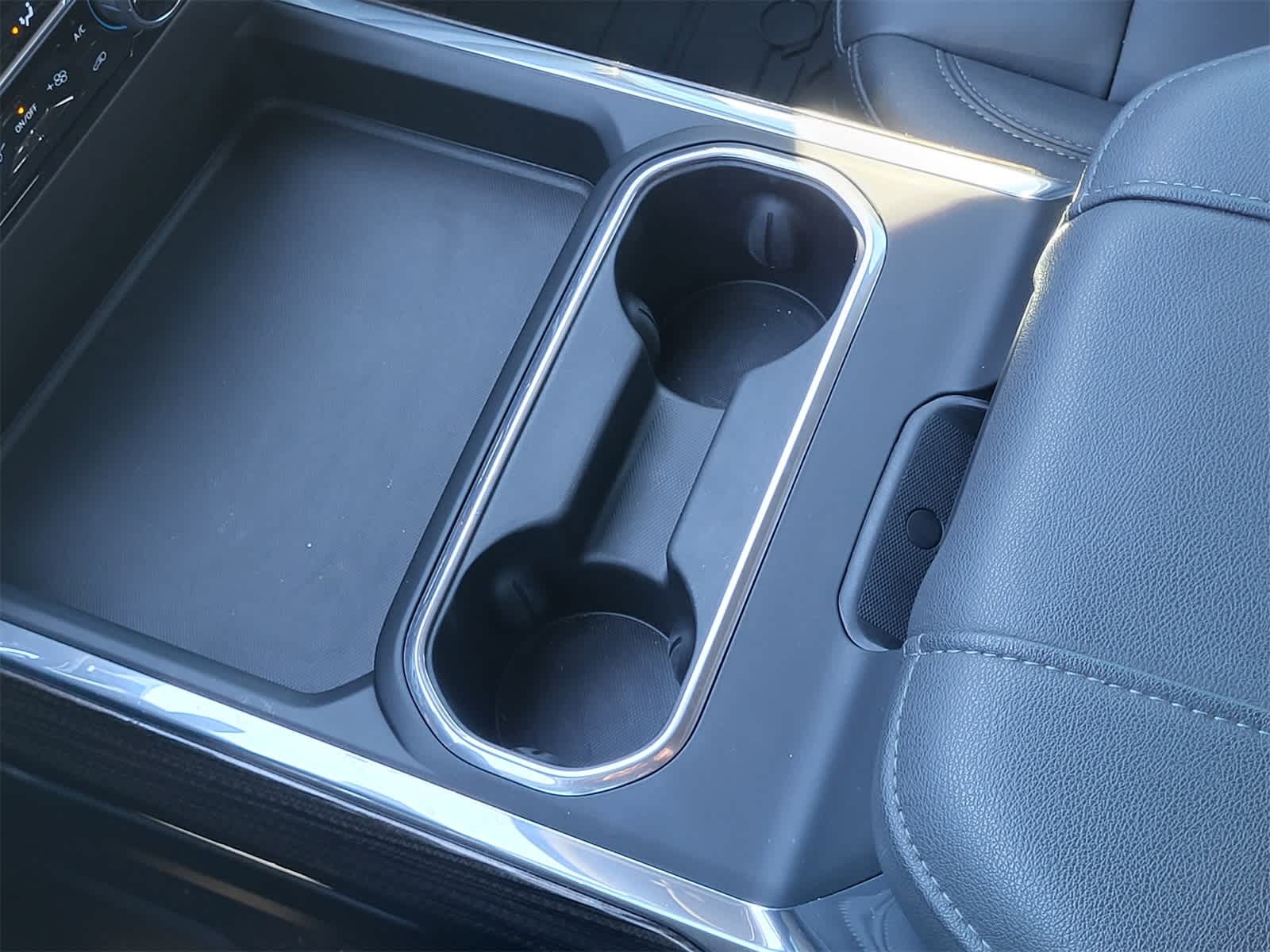 Thumbnail: 2025 Chevrolet Silverado 2500 - 18