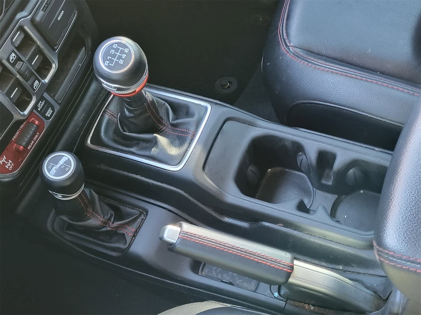 Thumbnail: 2021 Jeep Wrangler - 18