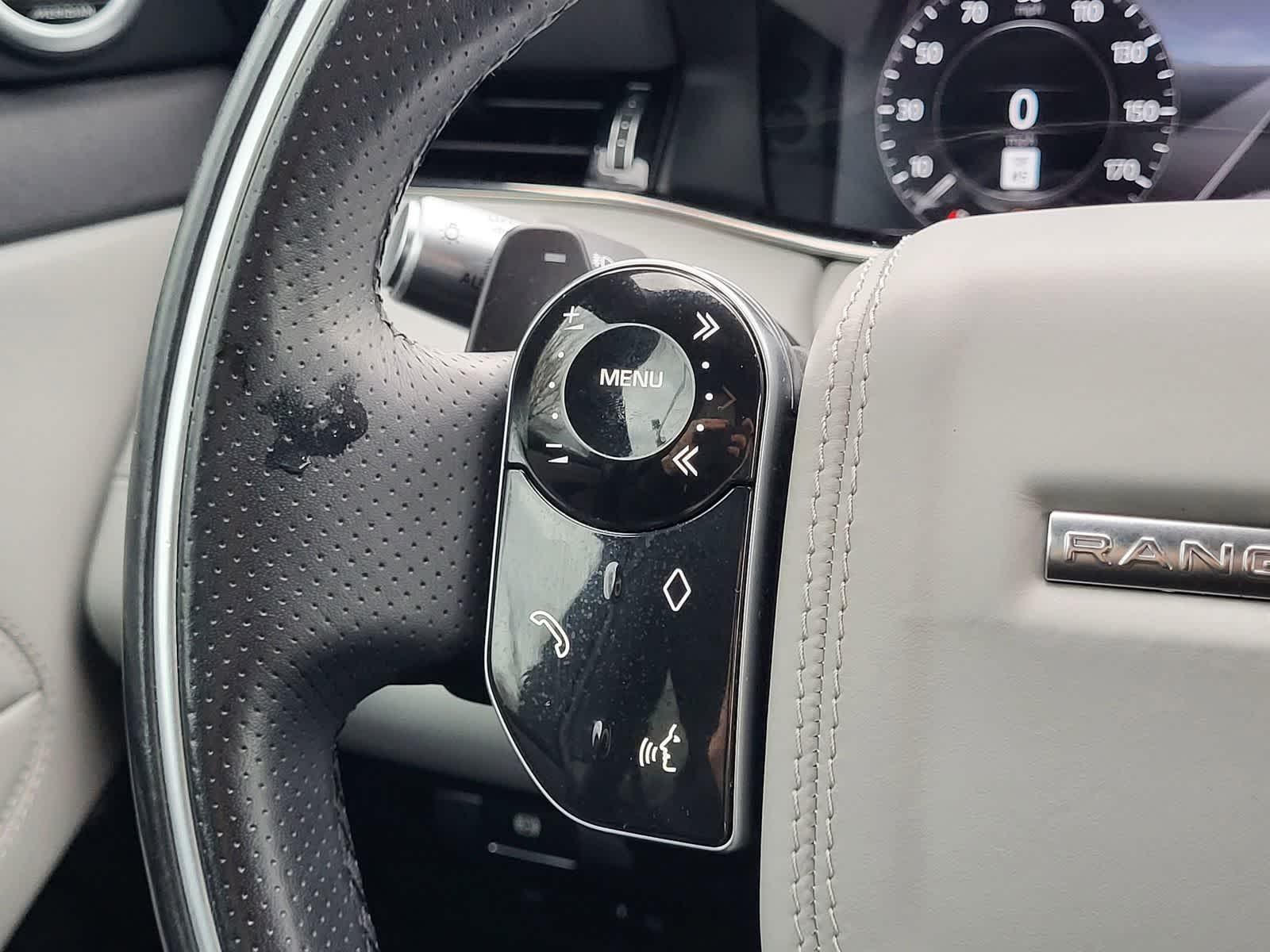 Thumbnail: 2020 Land Rover Range Rover Evoque - 19