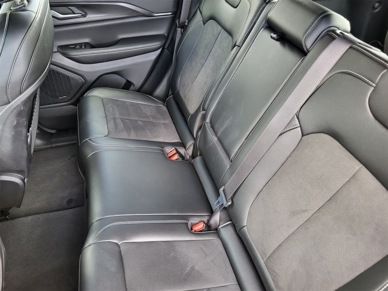 Thumbnail: 2024 Jeep Grand Cherokee - 29