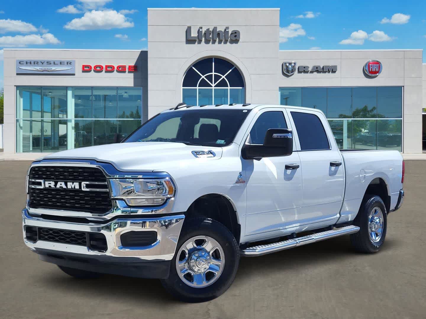 2024 RAM 3500 Tradesman 4X4 Crew Cab SWB's photo