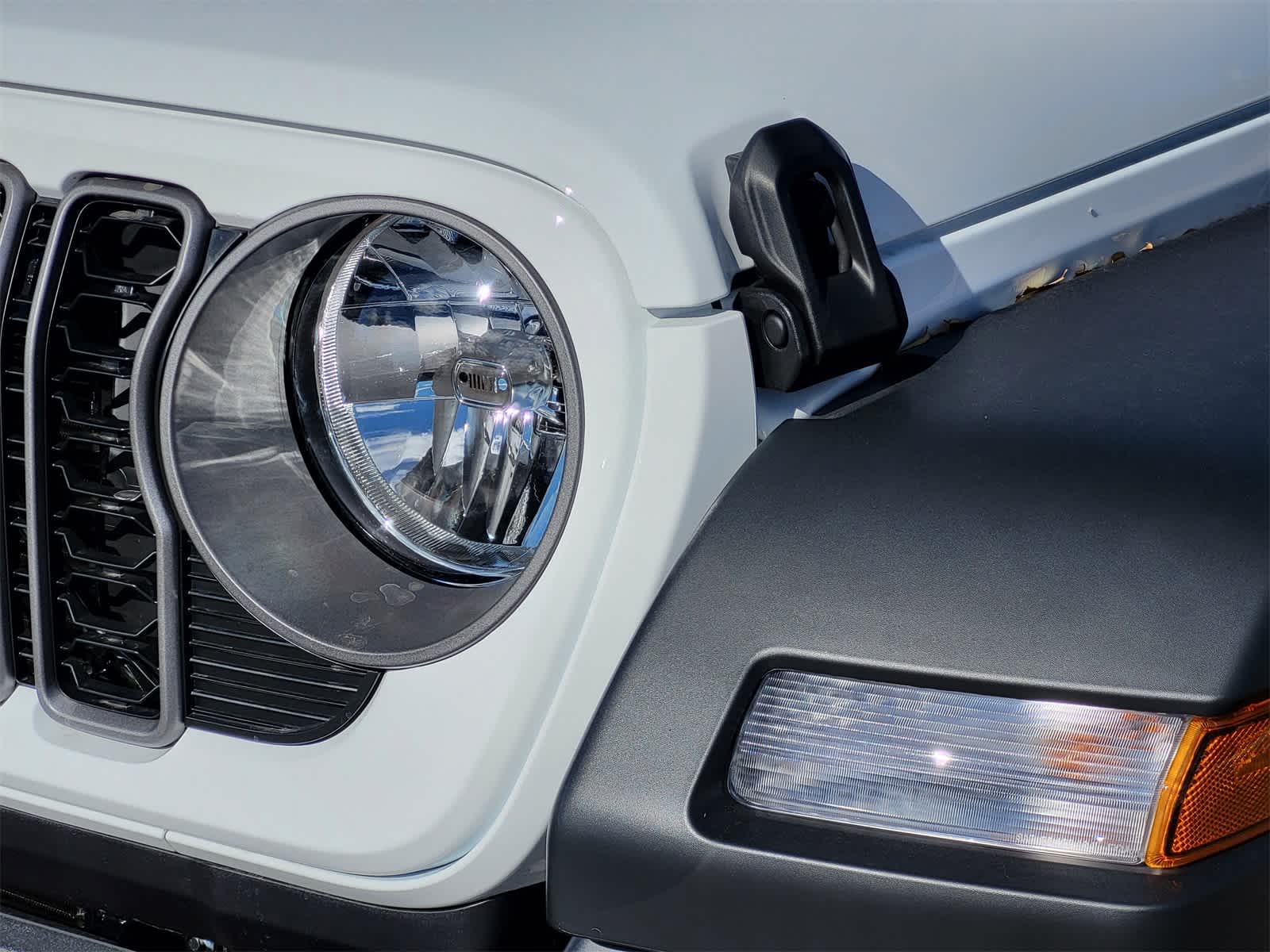 Thumbnail: 2026 Jeep Wrangler - 5