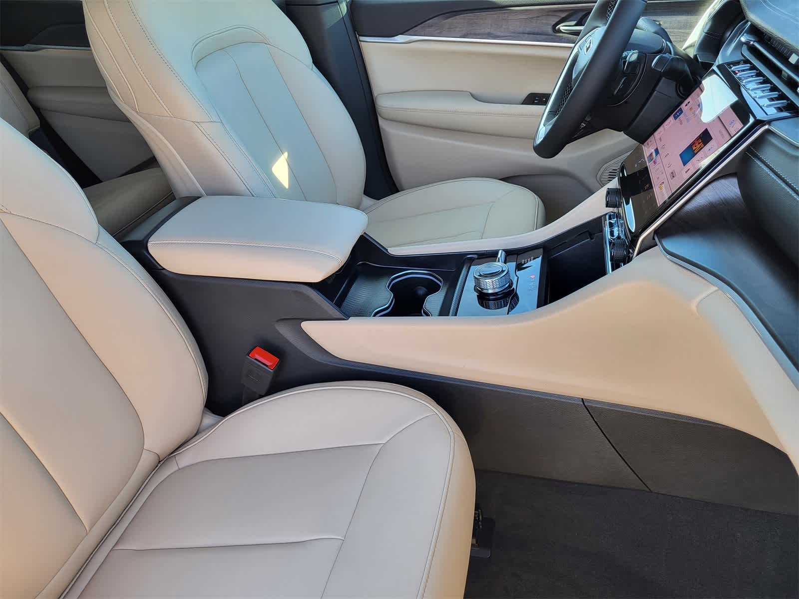 Thumbnail: 2025 Jeep Grand Cherokee L - 10