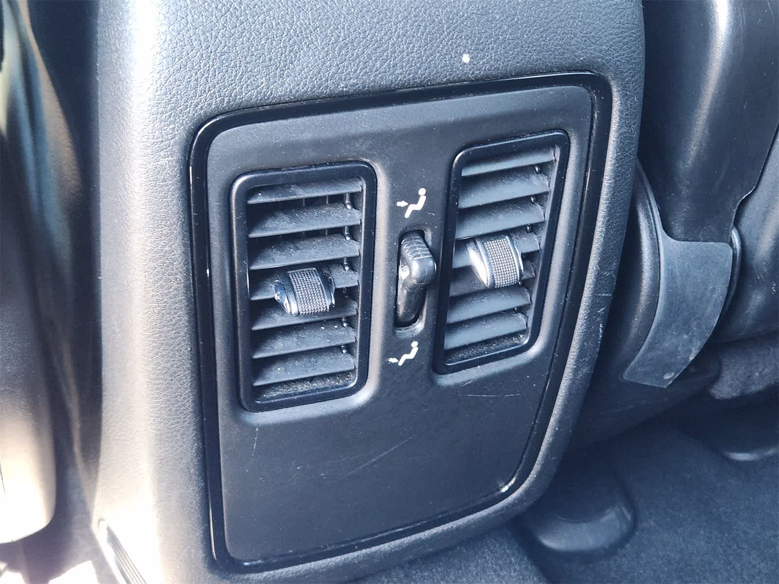 Thumbnail: 2023 Dodge Durango - 30