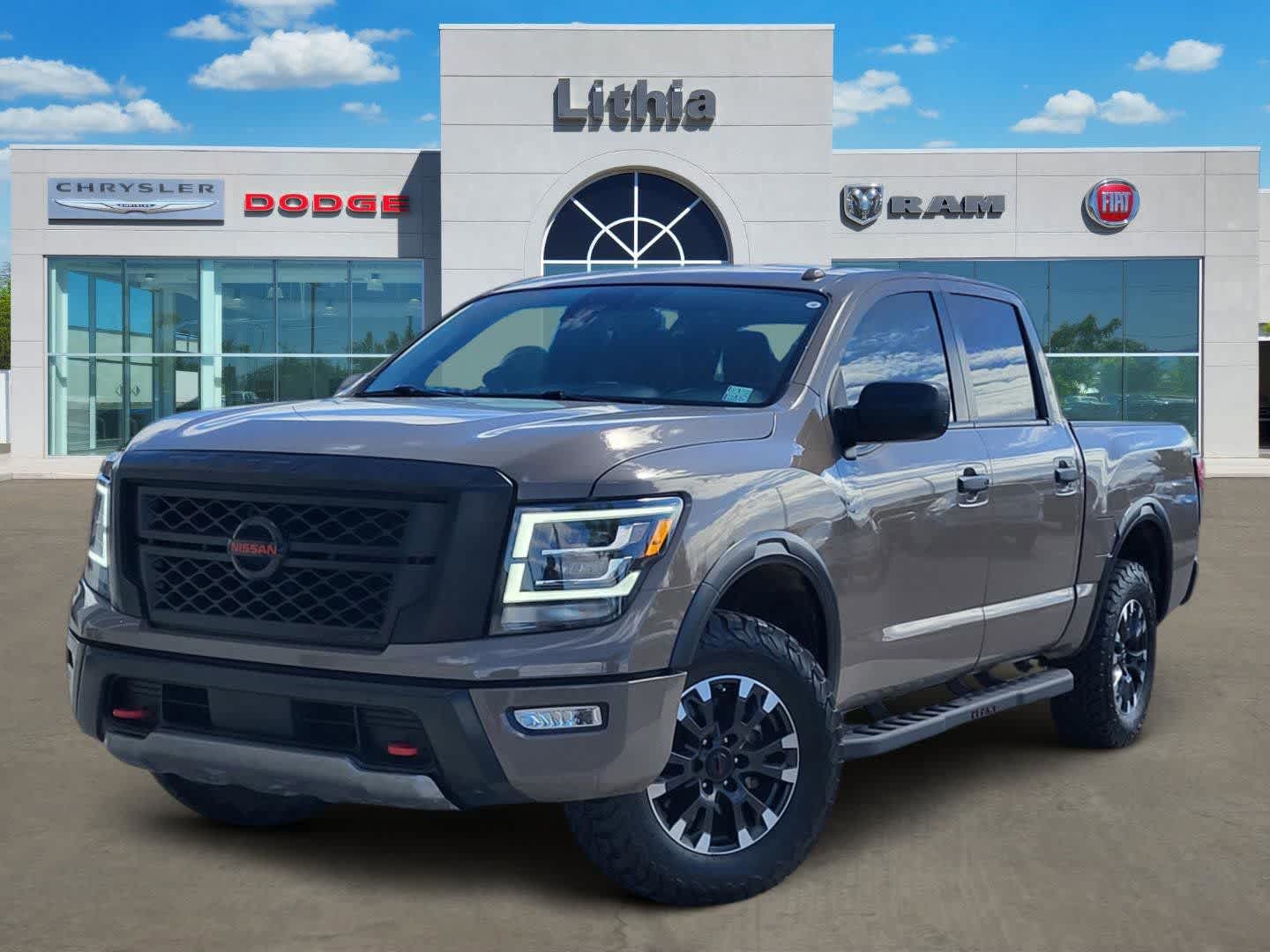 2021 Nissan Titan PRO-4X 4X4 Crew Cab's photo