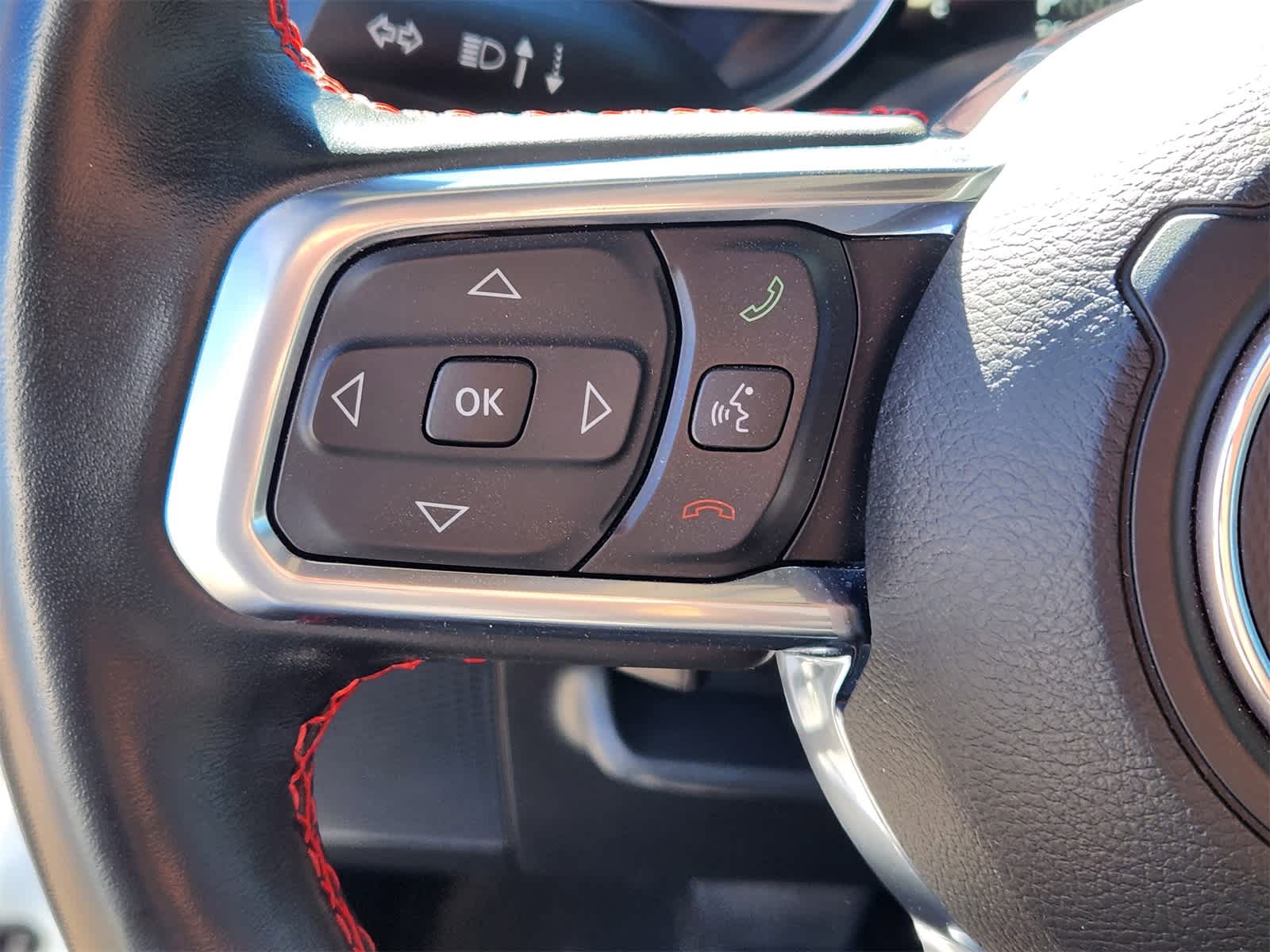 Thumbnail: 2022 Jeep Wrangler - 17