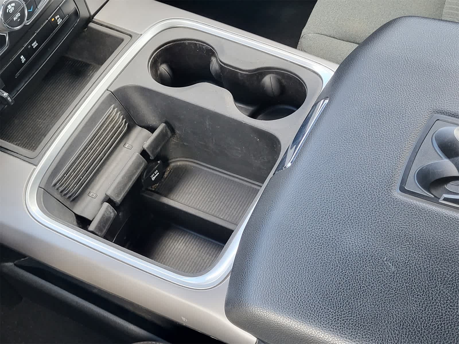 Thumbnail: 2023 RAM 1500 Classic - 19