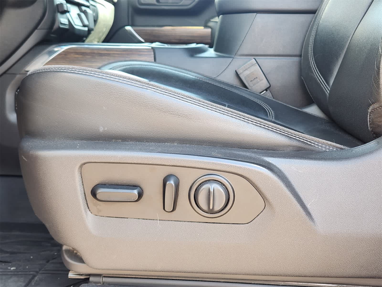 Thumbnail: 2021 Chevrolet Silverado 3500 - 22