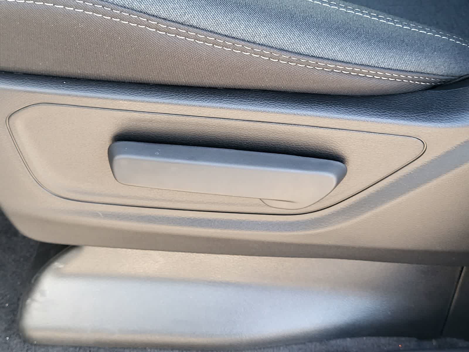 Thumbnail: 2026 RAM 1500 - 10