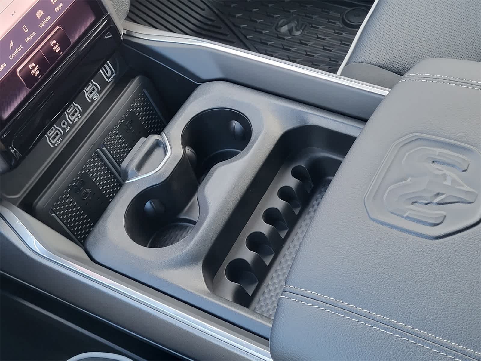 Thumbnail: 2026 RAM 1500 - 14