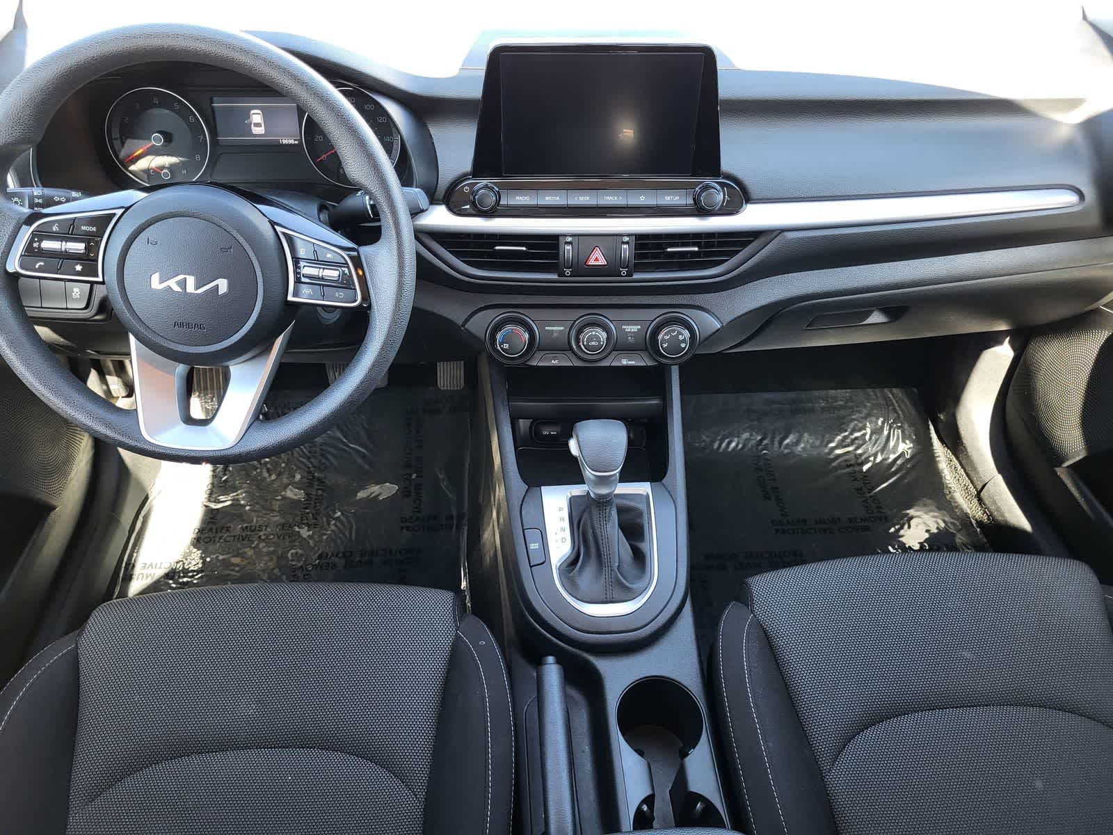 Thumbnail: 2024 Kia Forte - 24