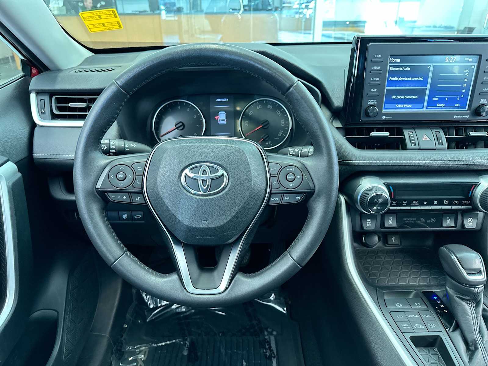 Thumbnail: 2020 Toyota RAV4 - 21