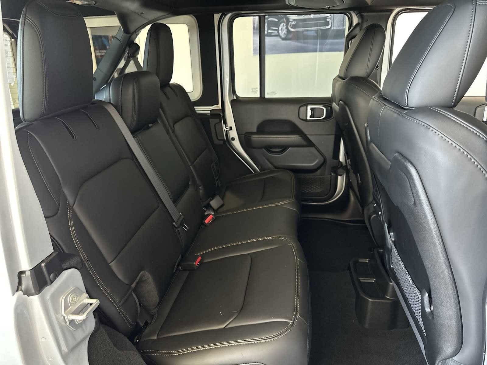 Thumbnail: 2024 Jeep Wrangler - 23