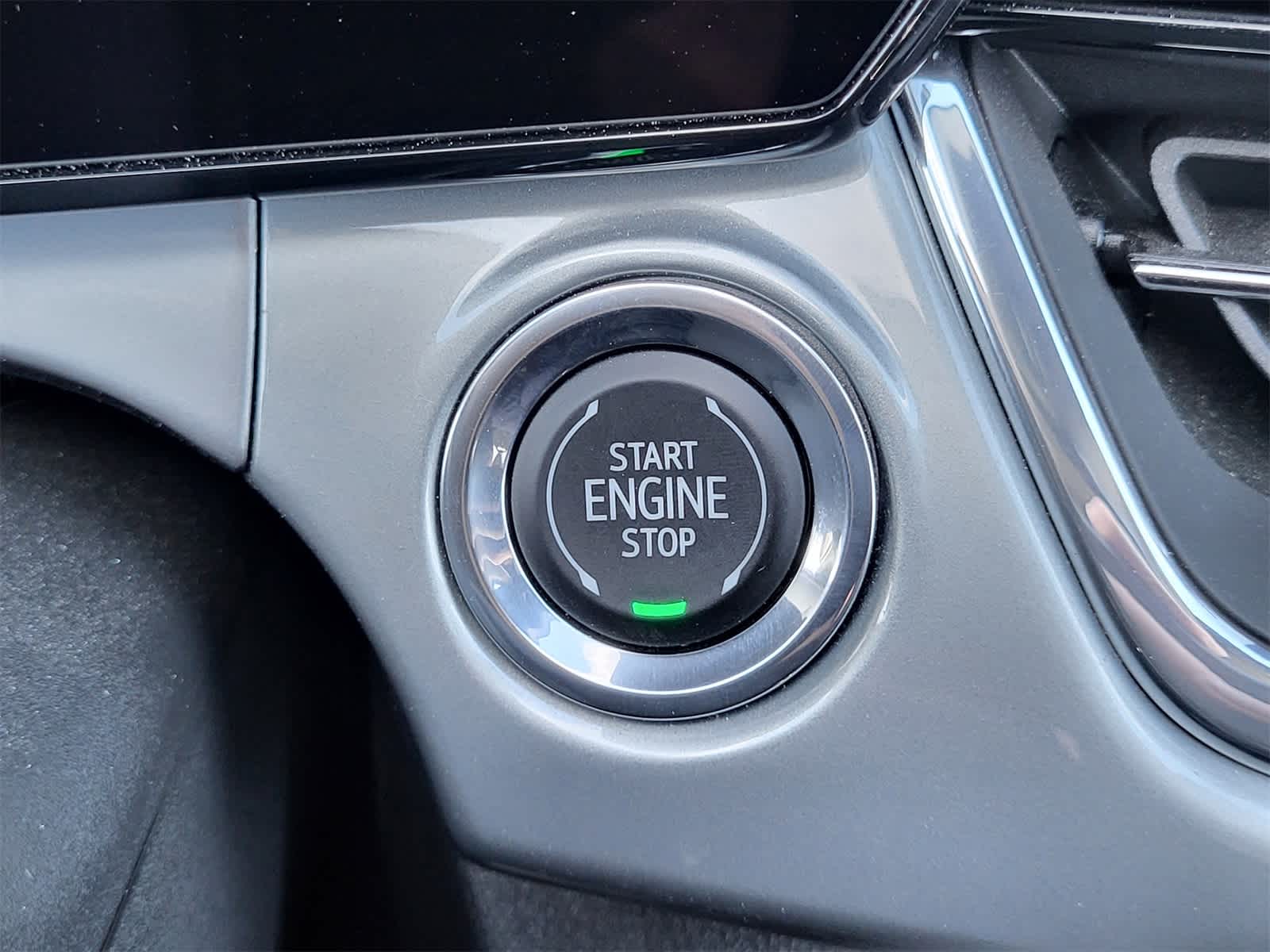 Thumbnail: 2025 Chevrolet Trax - 21