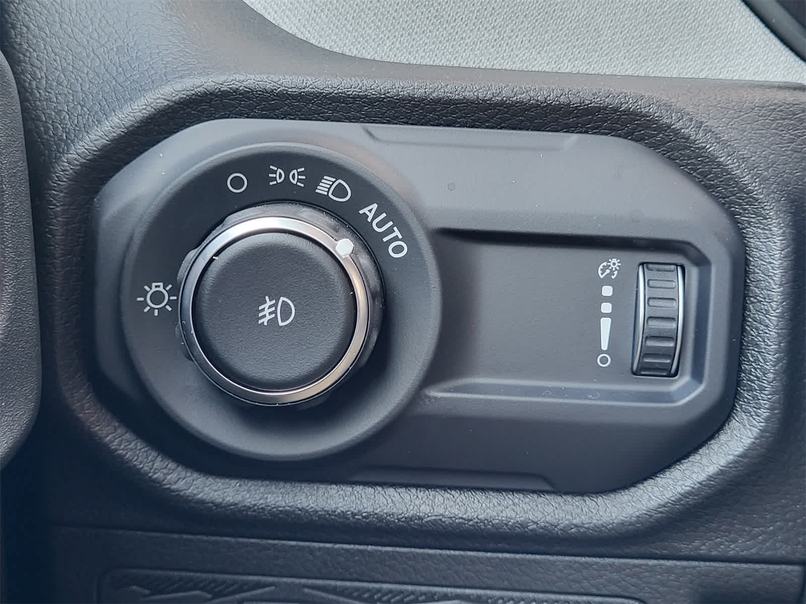 Thumbnail: 2025 Jeep Wrangler - 14