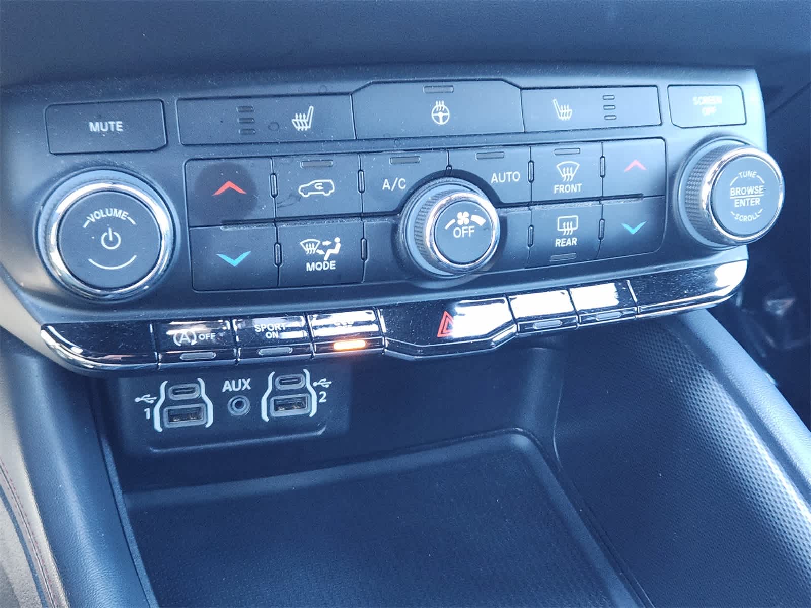 Thumbnail: 2023 Dodge Durango - 18