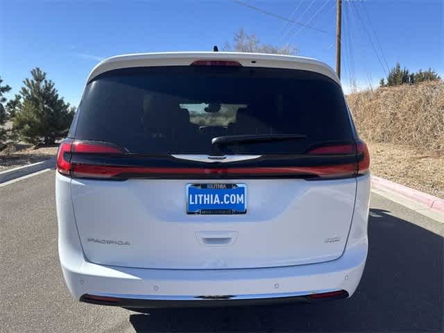 Thumbnail: 2025 Chrysler Pacifica - 13