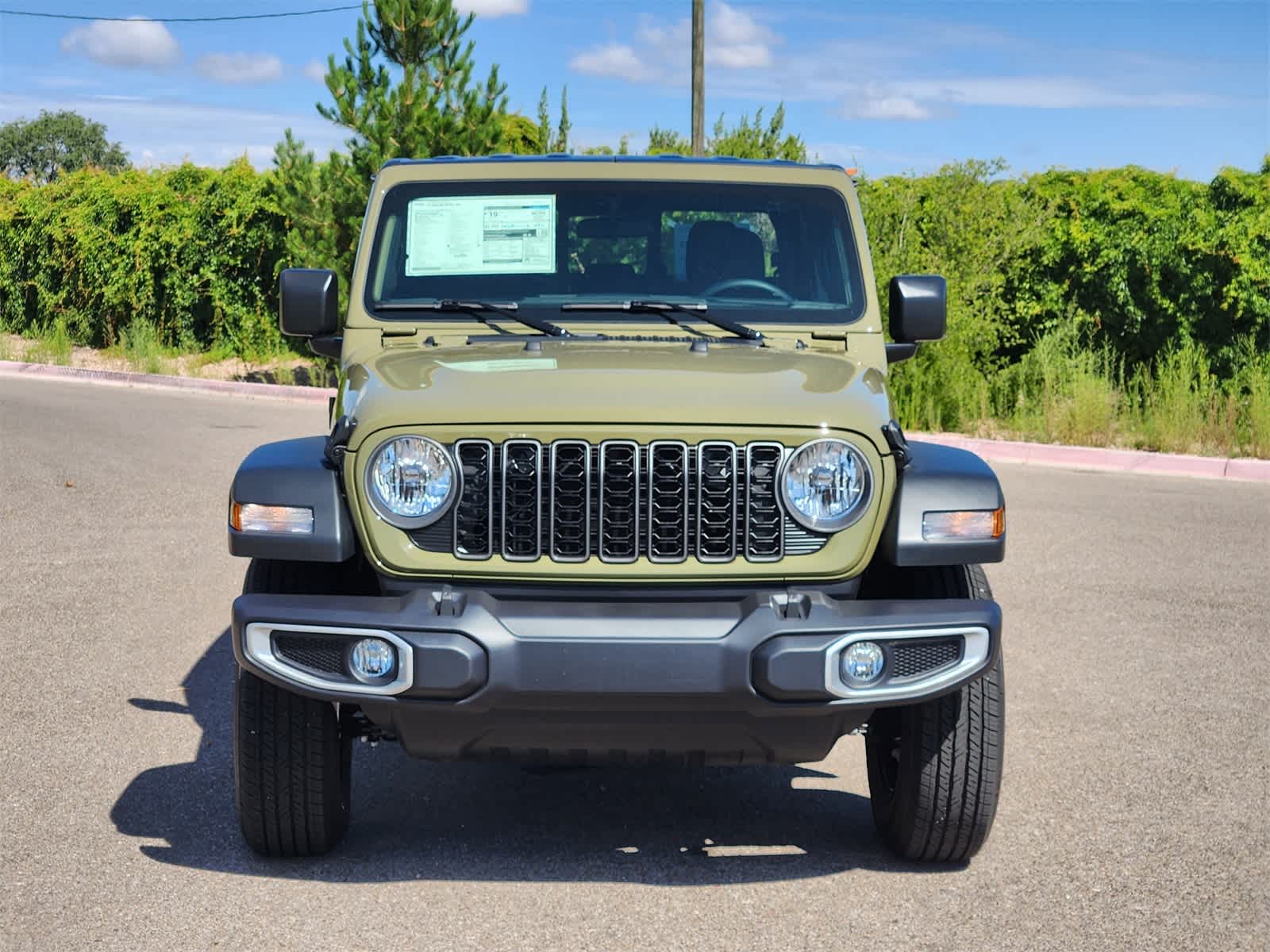 Thumbnail: 2025 Jeep Gladiator - 2