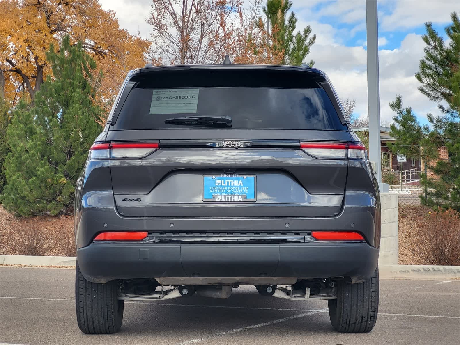 Thumbnail: 2024 Jeep Grand Cherokee - 6