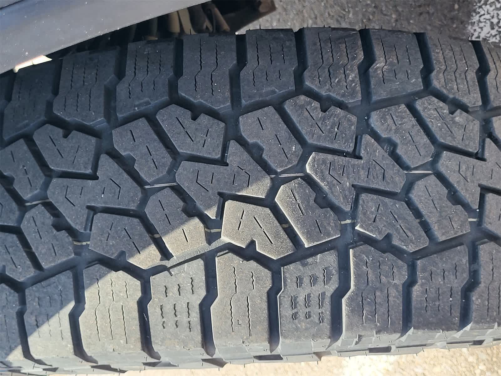 Thumbnail: 2023 Jeep Gladiator - 9