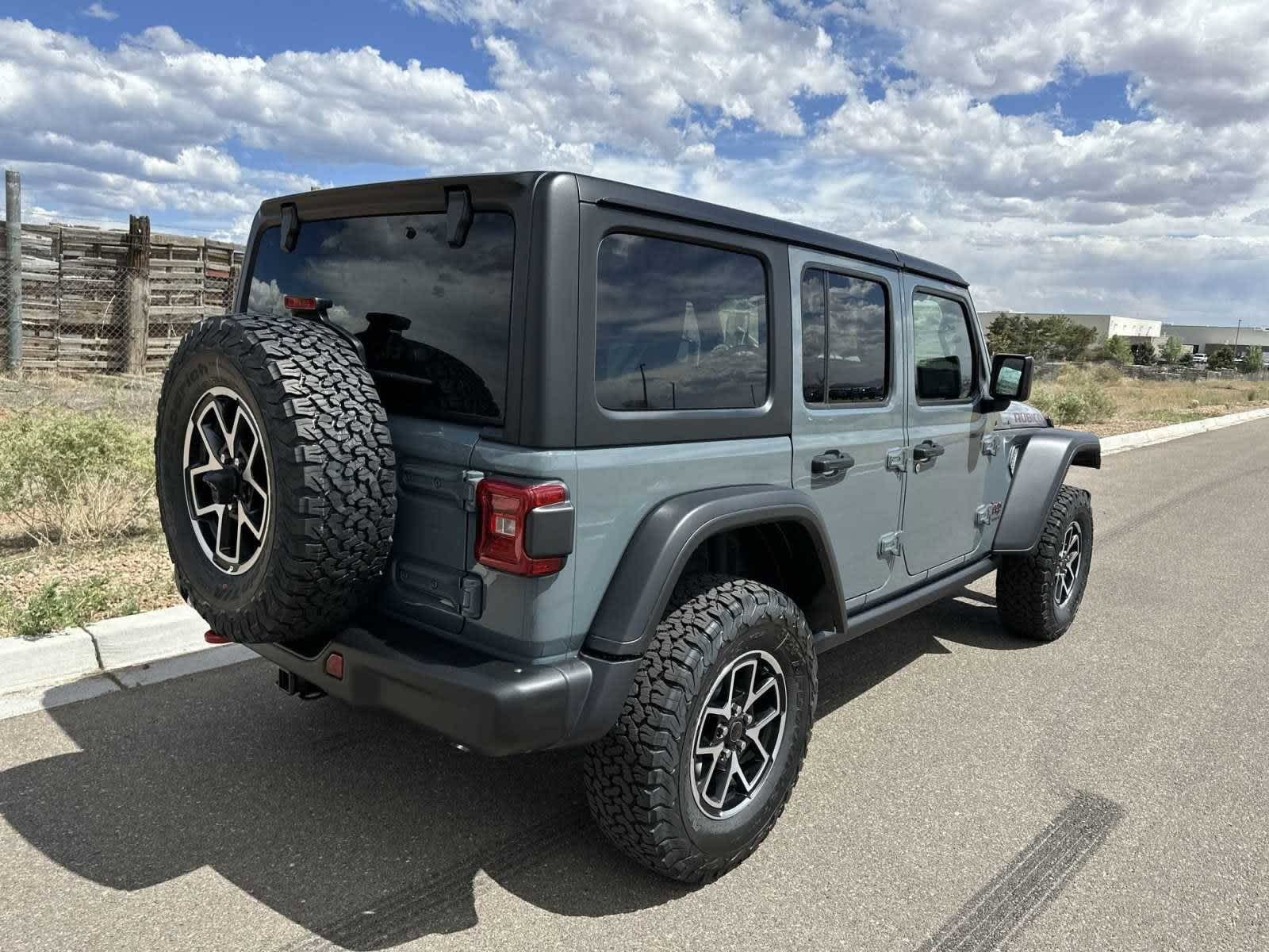 Thumbnail: 2024 Jeep Wrangler - 34
