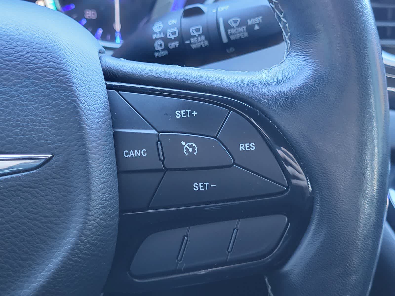 Thumbnail: 2020 Chrysler Pacifica - 18