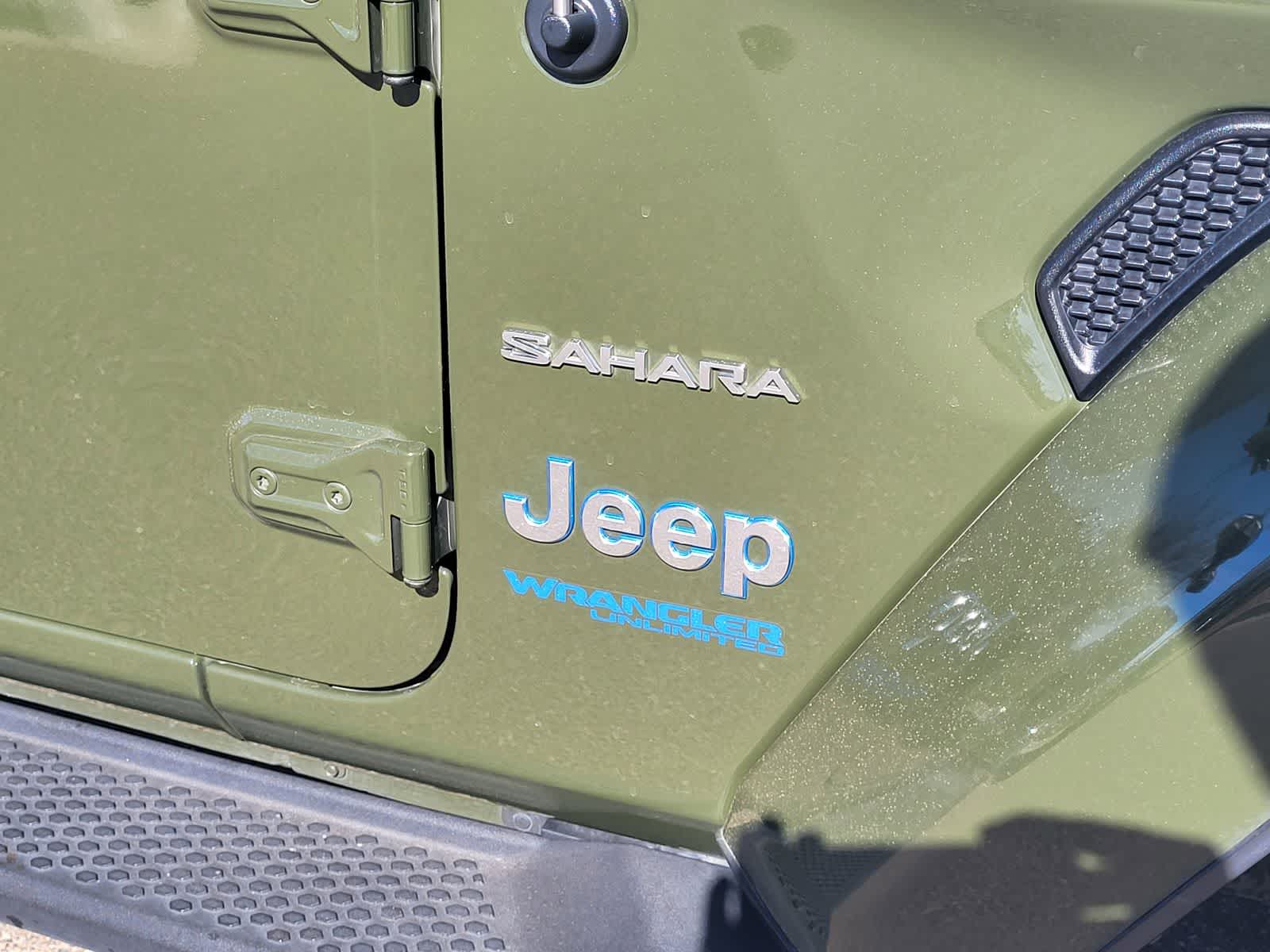 Thumbnail: 2022 Jeep Wrangler - 12