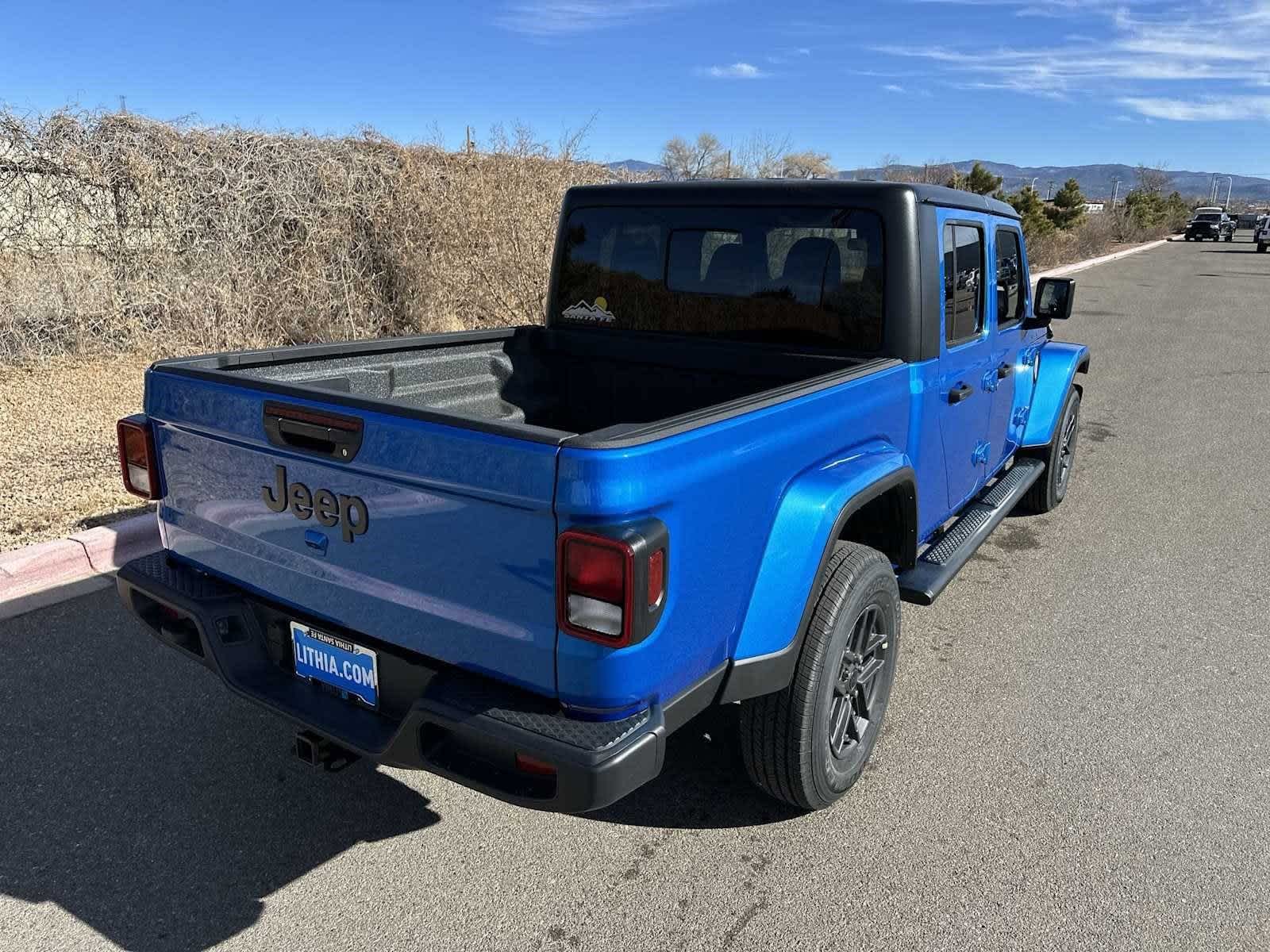 Thumbnail: 2025 Jeep Gladiator - 34