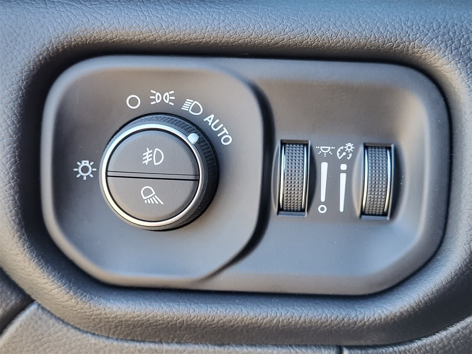 Thumbnail: 2026 RAM 2500 - 14