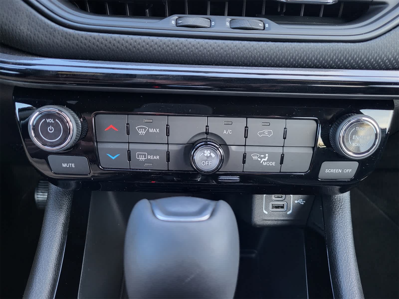 Thumbnail: 2026 Jeep Compass - 14